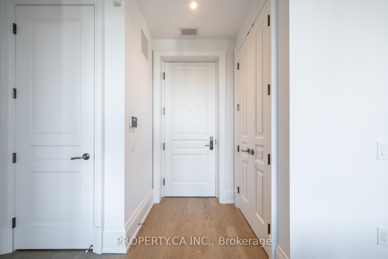 133 Hazelton Avenue Unit 307 photo 2