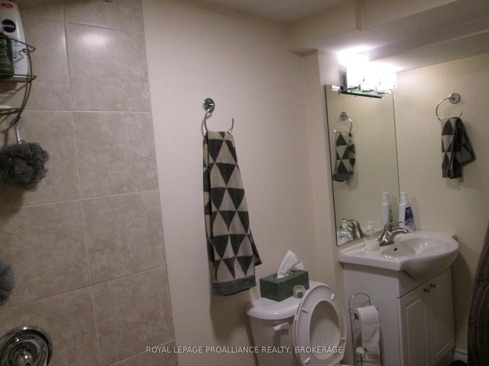 50 Campbell Crescent photo 13