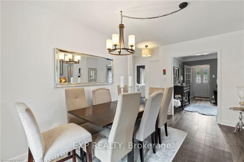 52 DUNBLANE Avenue photo 11