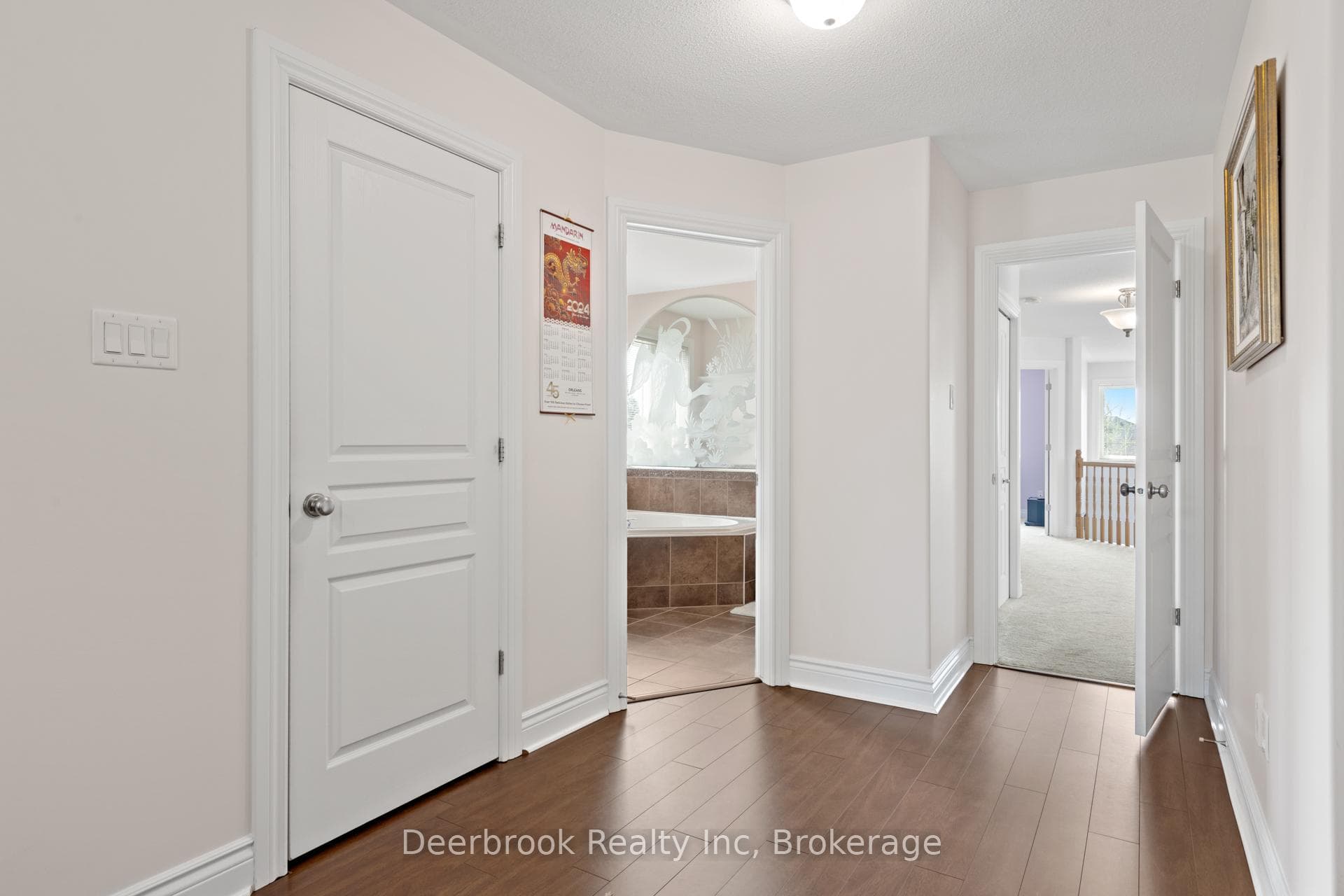 289 Topaze Crescent photo 10