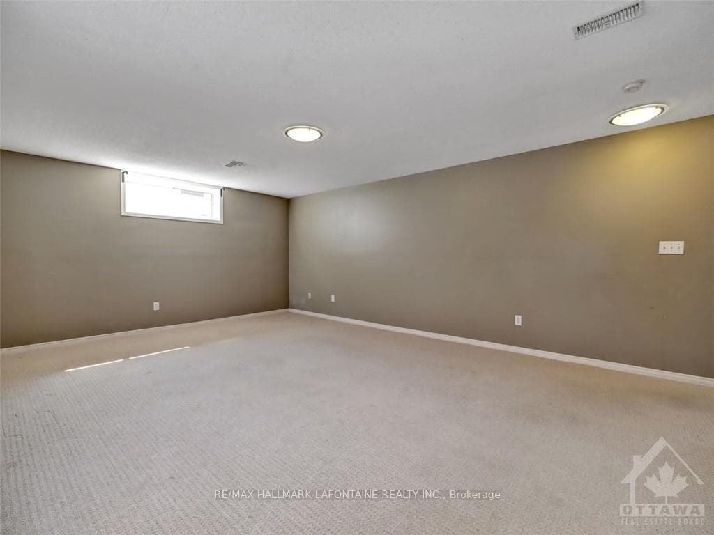 1801 NORTHLANDS Drive photo 21