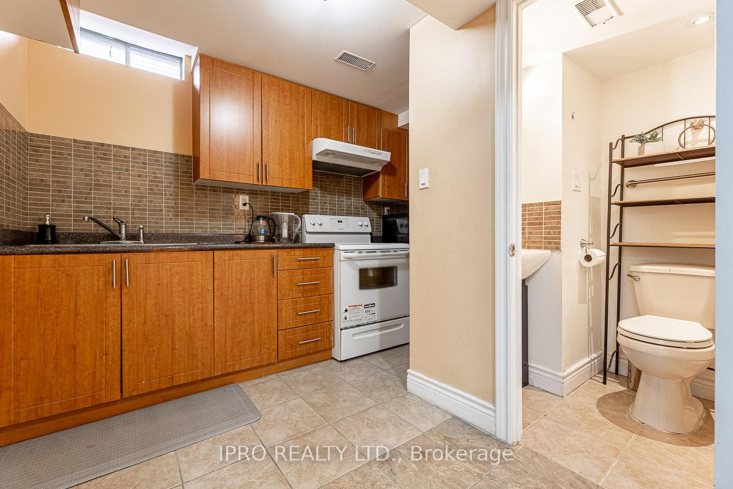 127 Meadowlark Drive photo 22