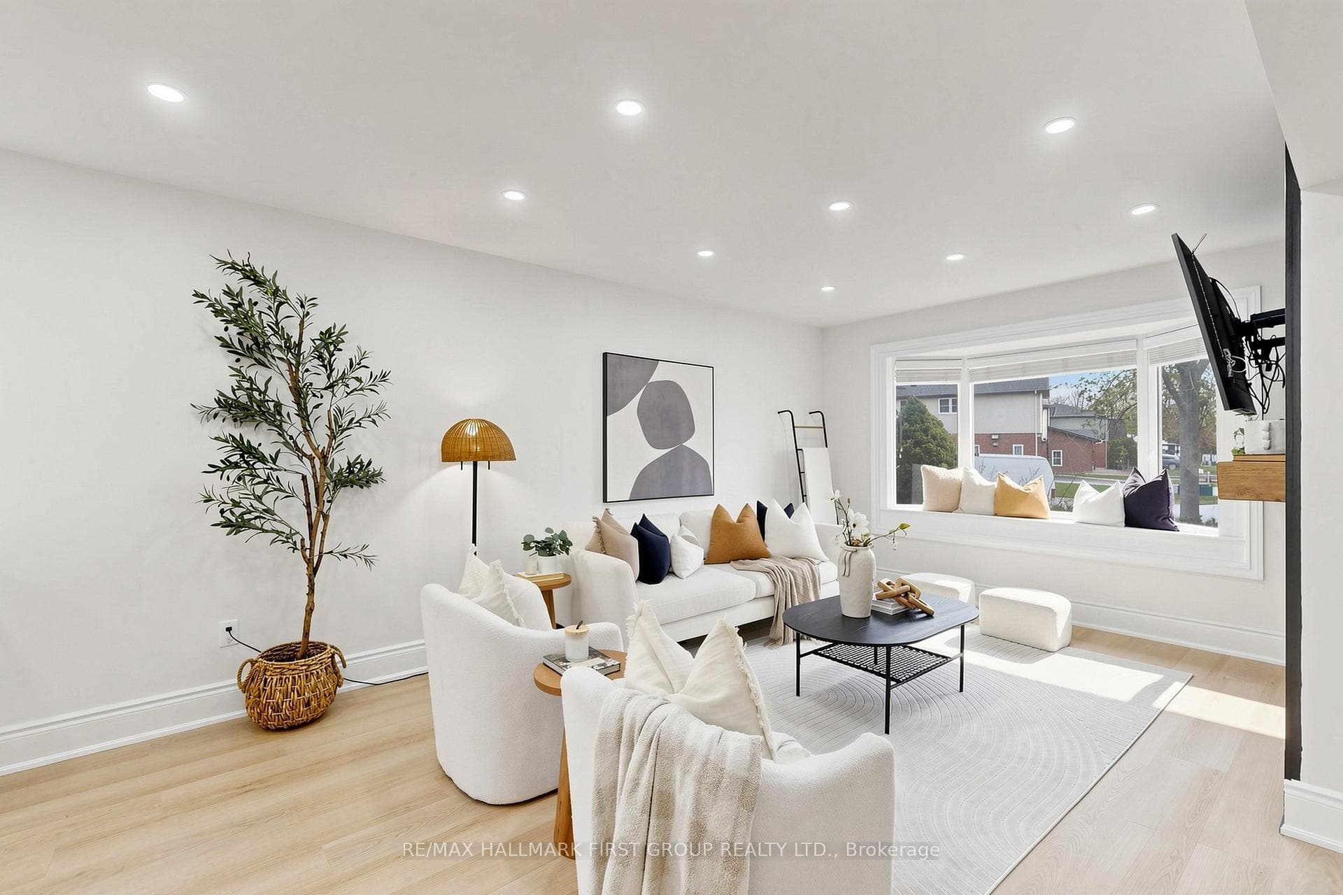 16 Mcfarlane Court photo 4