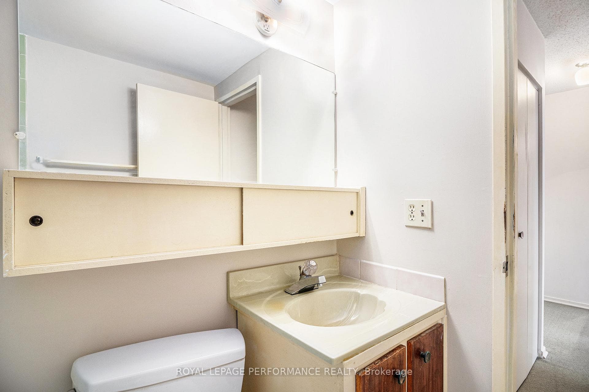 2044 Arrowsmith Drive Unit 204A photo 14