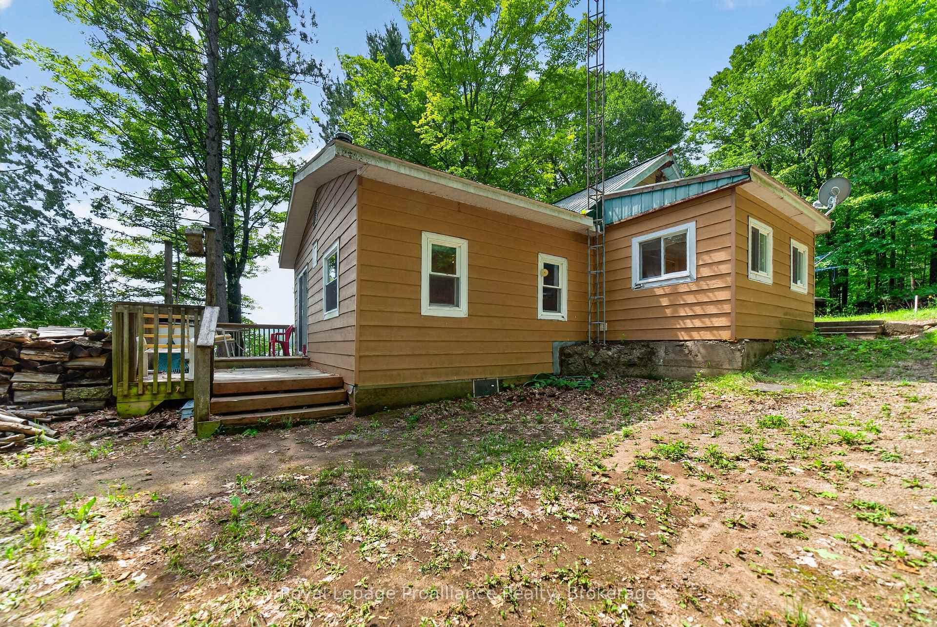 1166 Rocky Lane photo 3