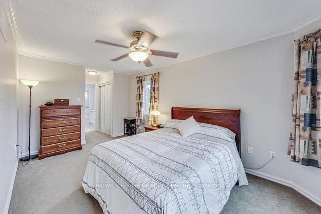 6887 Summer Heights Drive photo 16