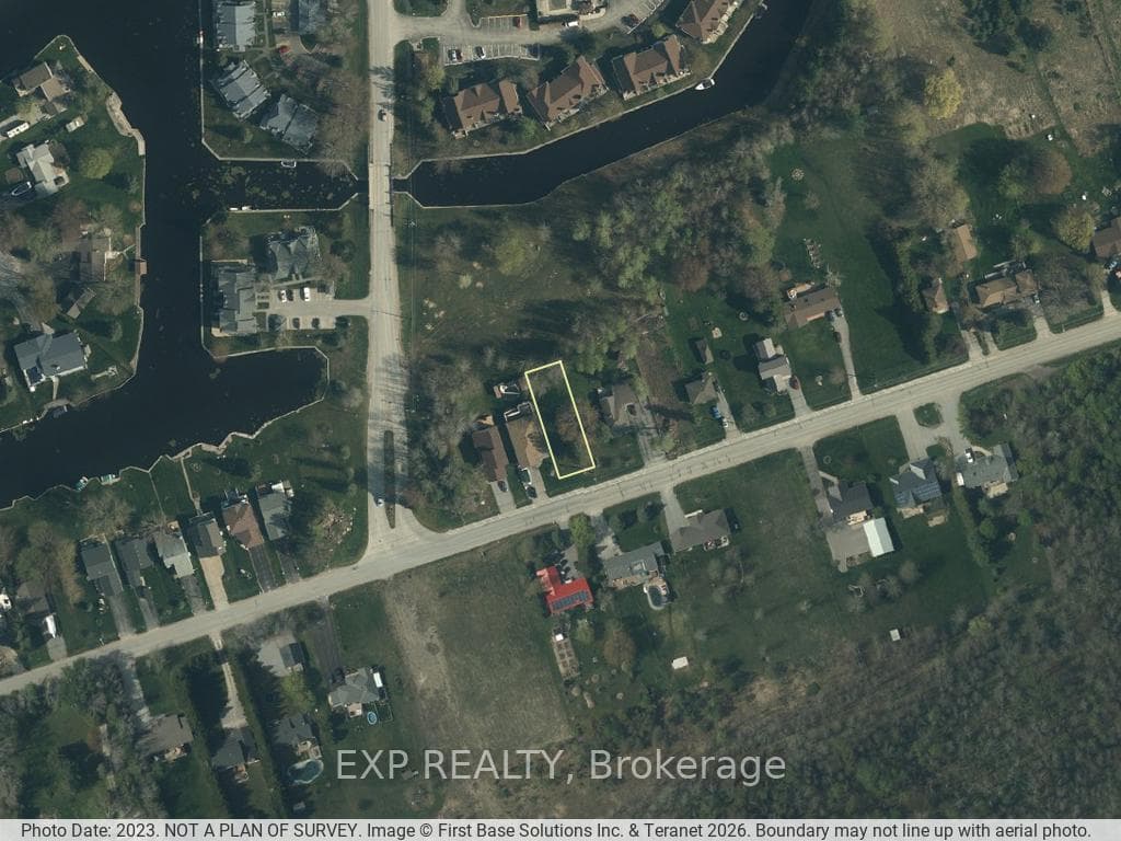 View from above (lot lines approximate).