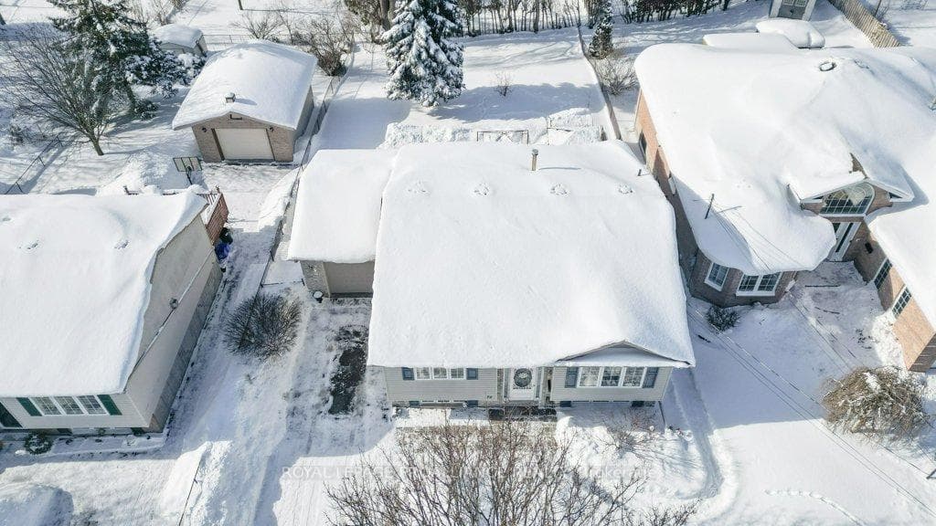 72 Gilbert Street photo 39