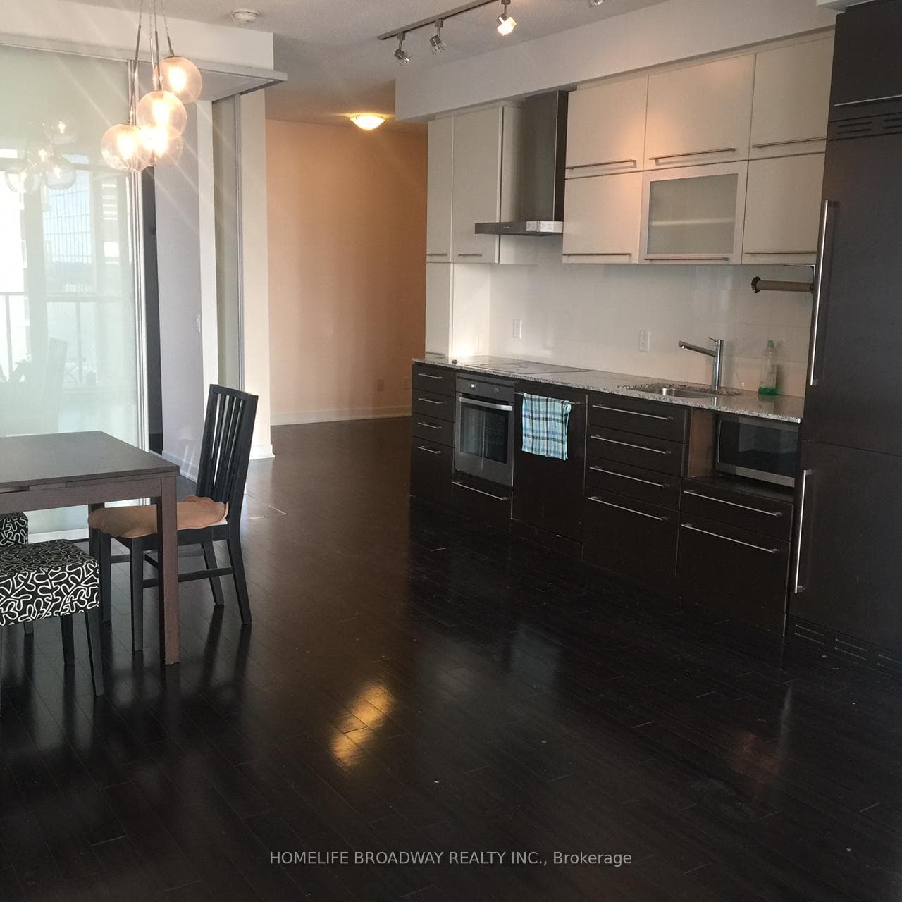 770 Bay Street Unit 2506 photo 3