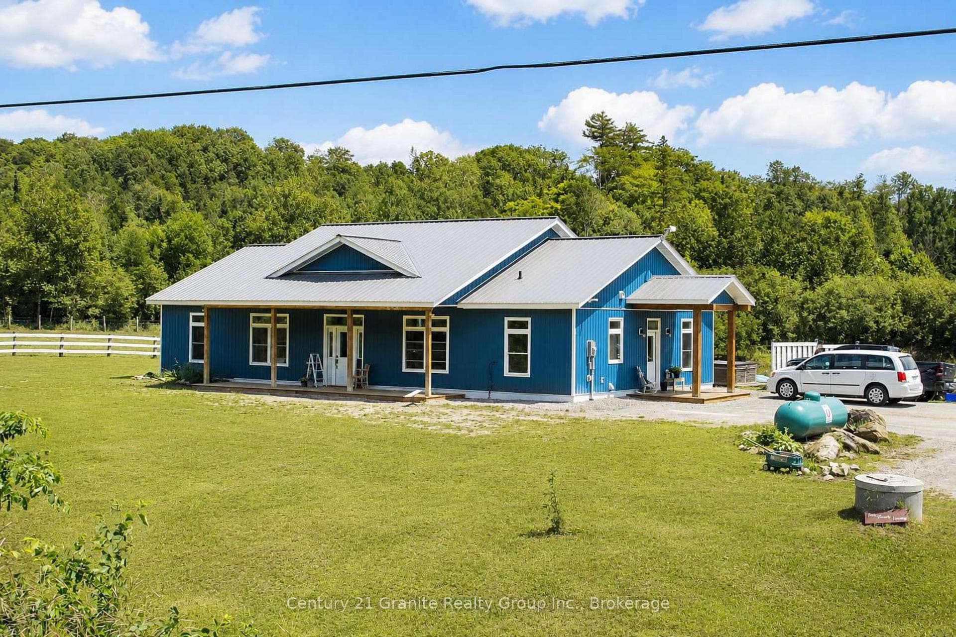 704 Lakeview Road photo 26