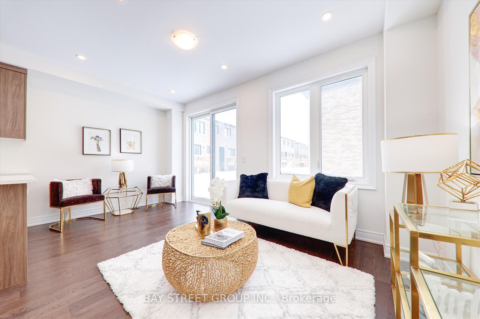 12 SCHMELTZER Crescent photo 8