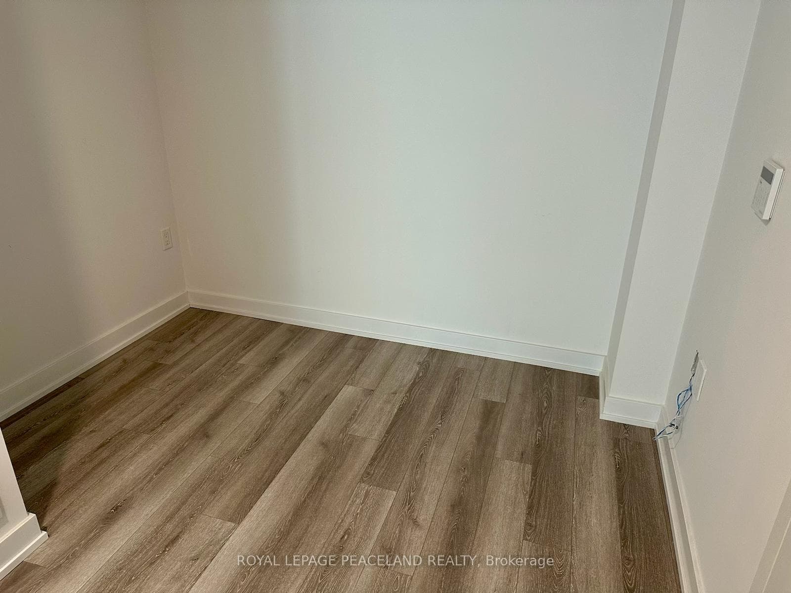 234 Simcoe Street Unit 827 photo 6