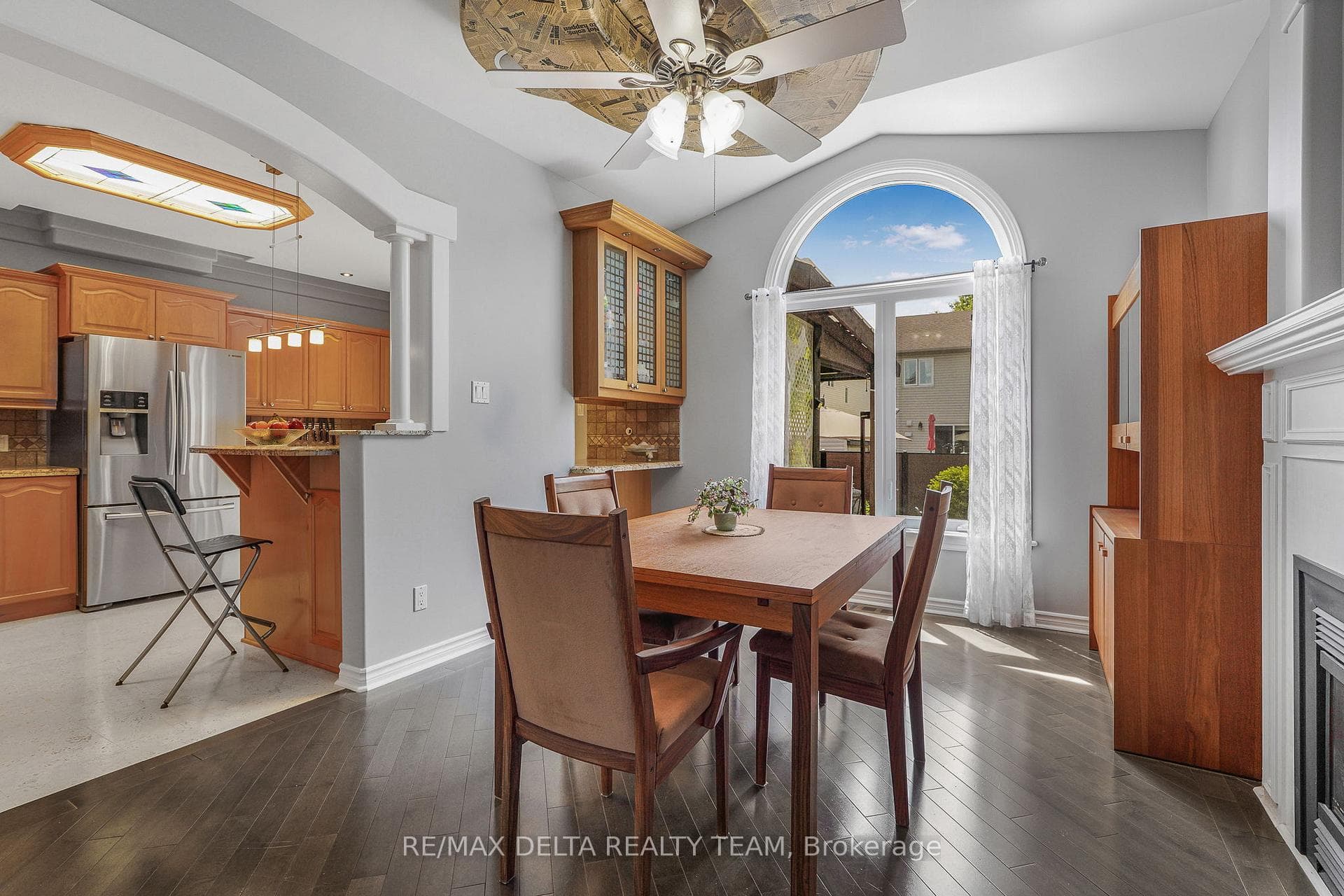 2040 Sunland Drive photo 13
