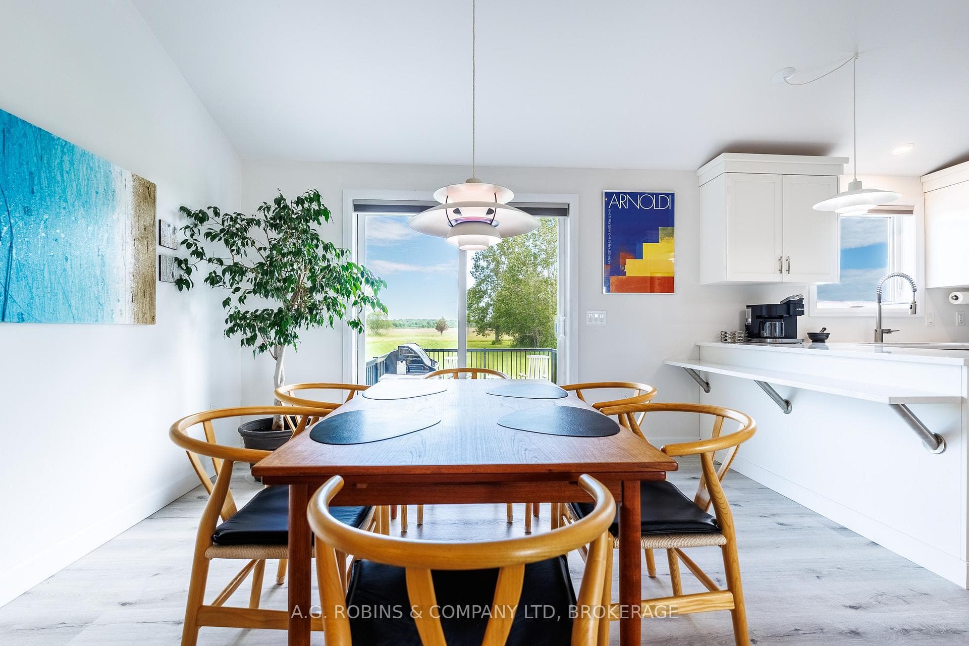 11716 LAKESHORE Road photo 15