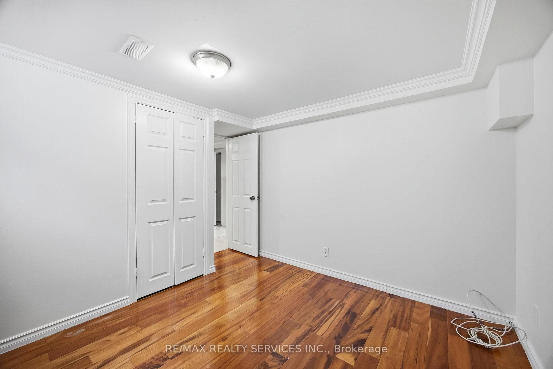 21 Radwinter Drive photo 32