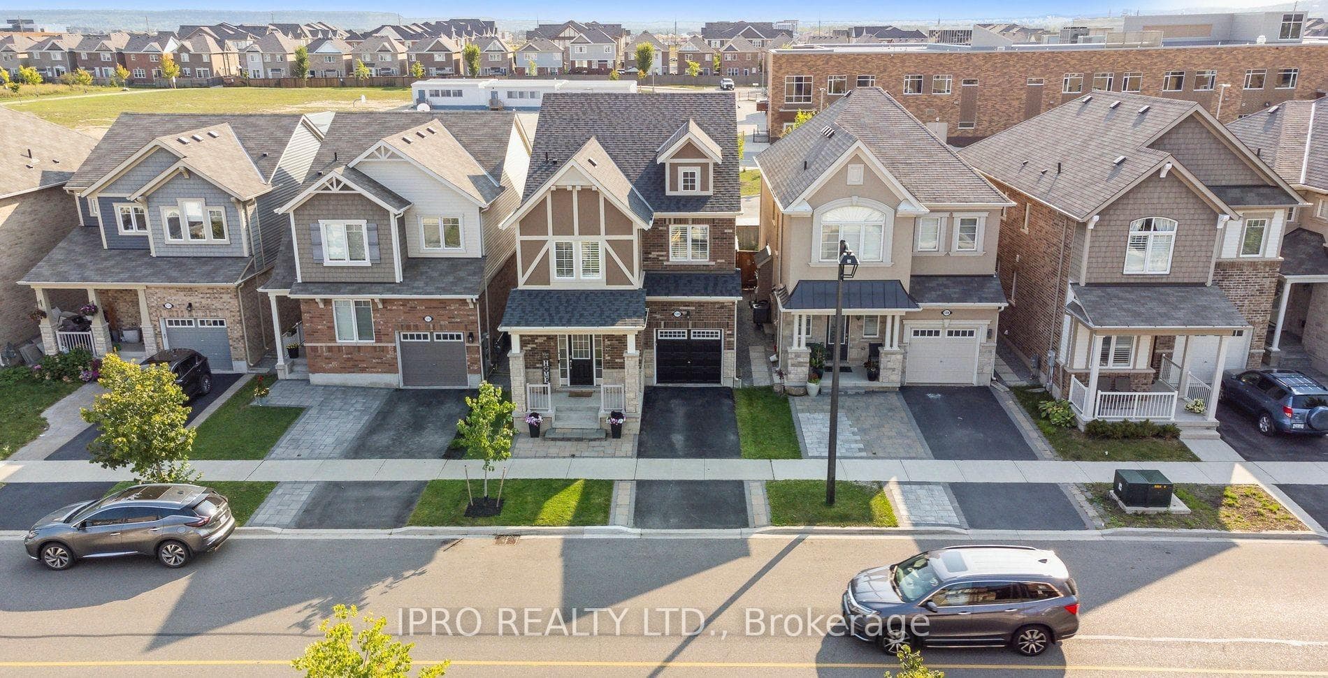 1308 Leger Way photo 2