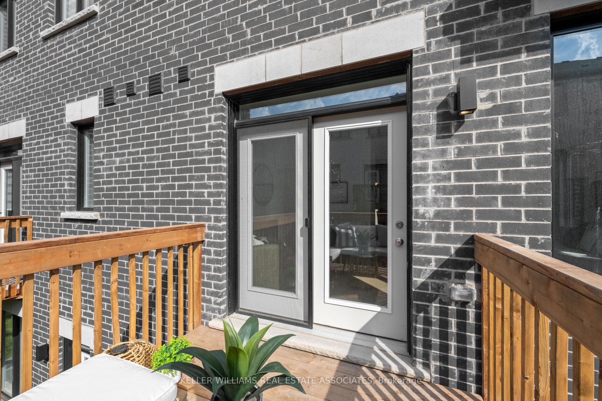 4035 Saida Street photo 16