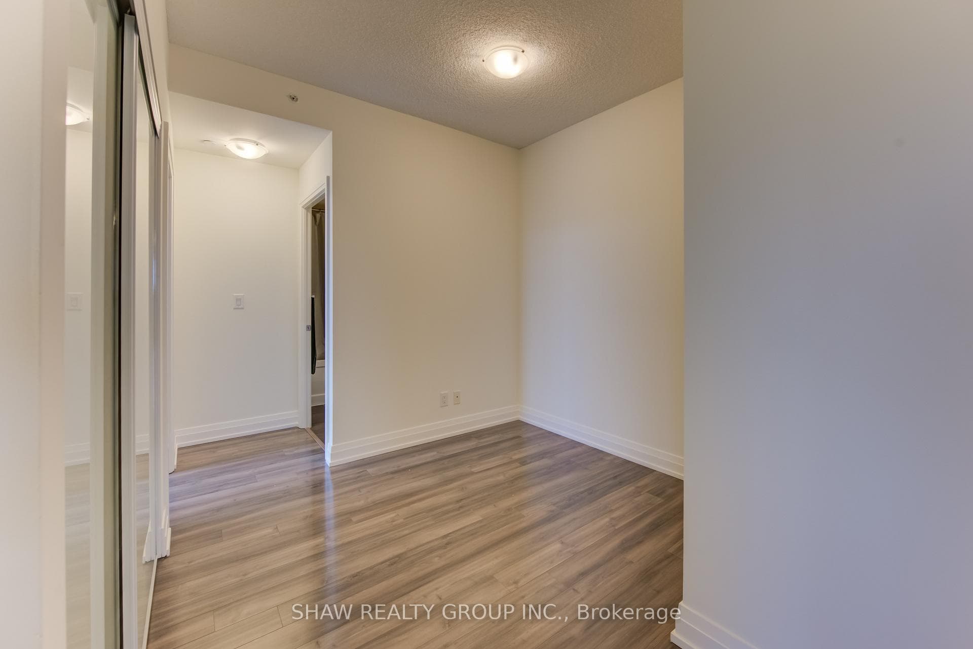 7167 Yonge Street Unit PH302 photo 13
