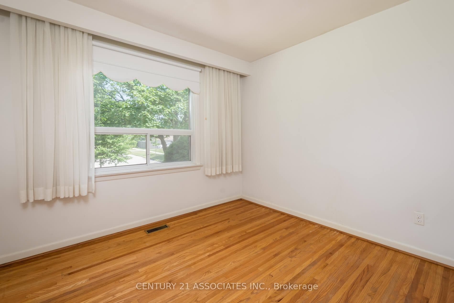 11 Drury Lane photo 17
