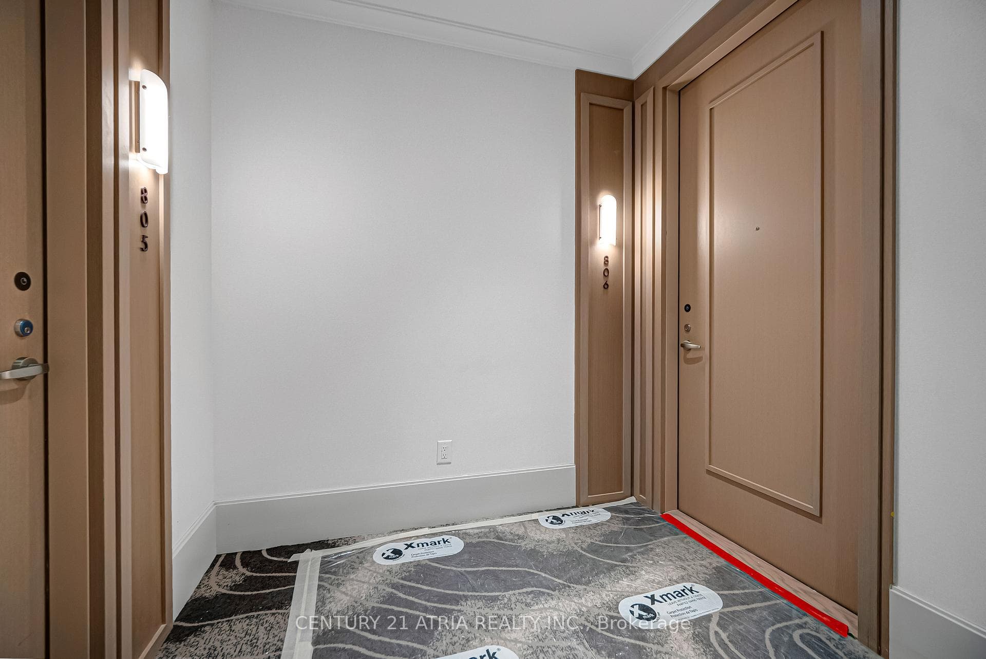 397 Royal Orchard Boulevard Unit 806 photo 2