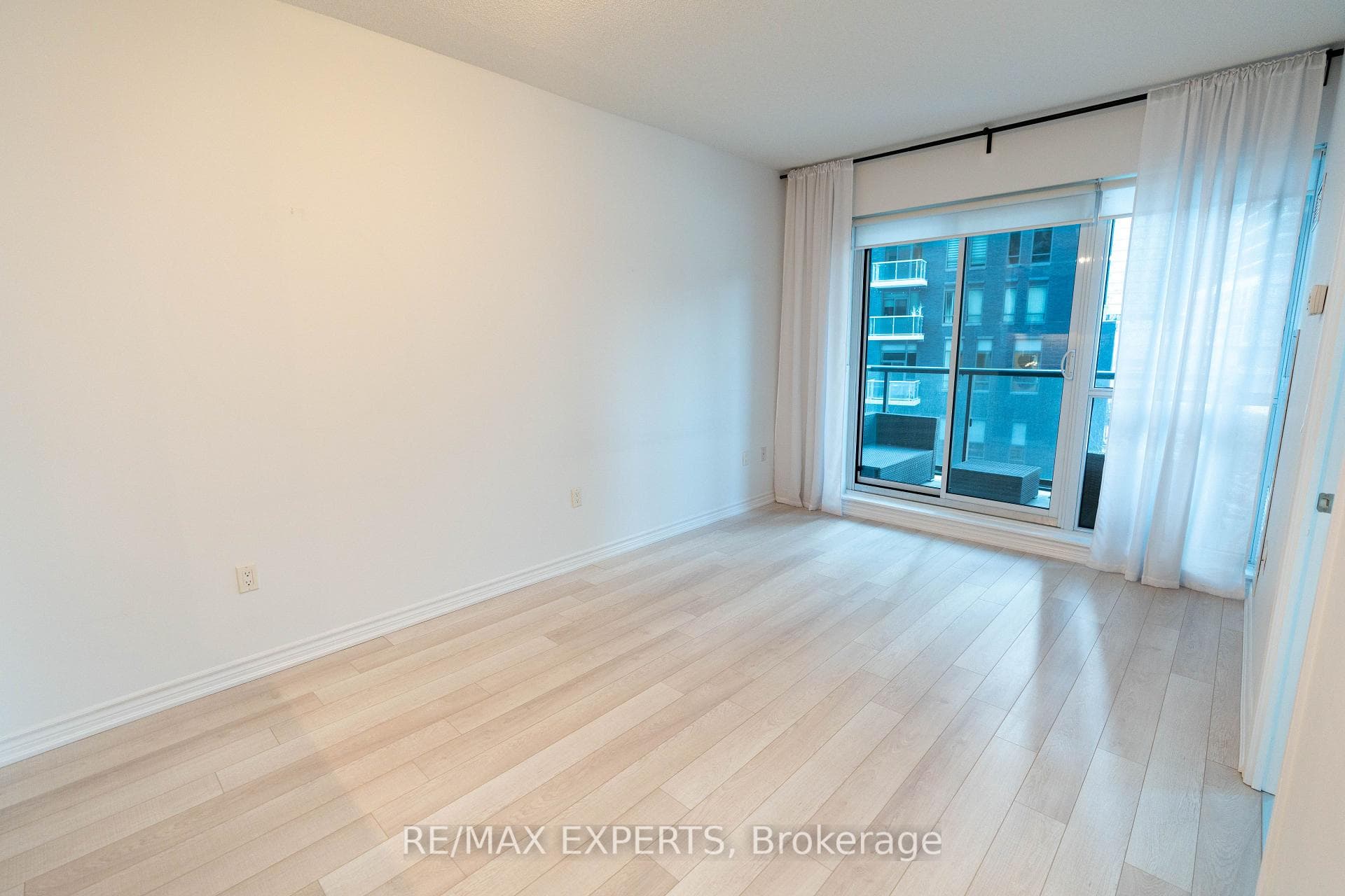 39 Annie Craig Drive Unit 303 photo 8
