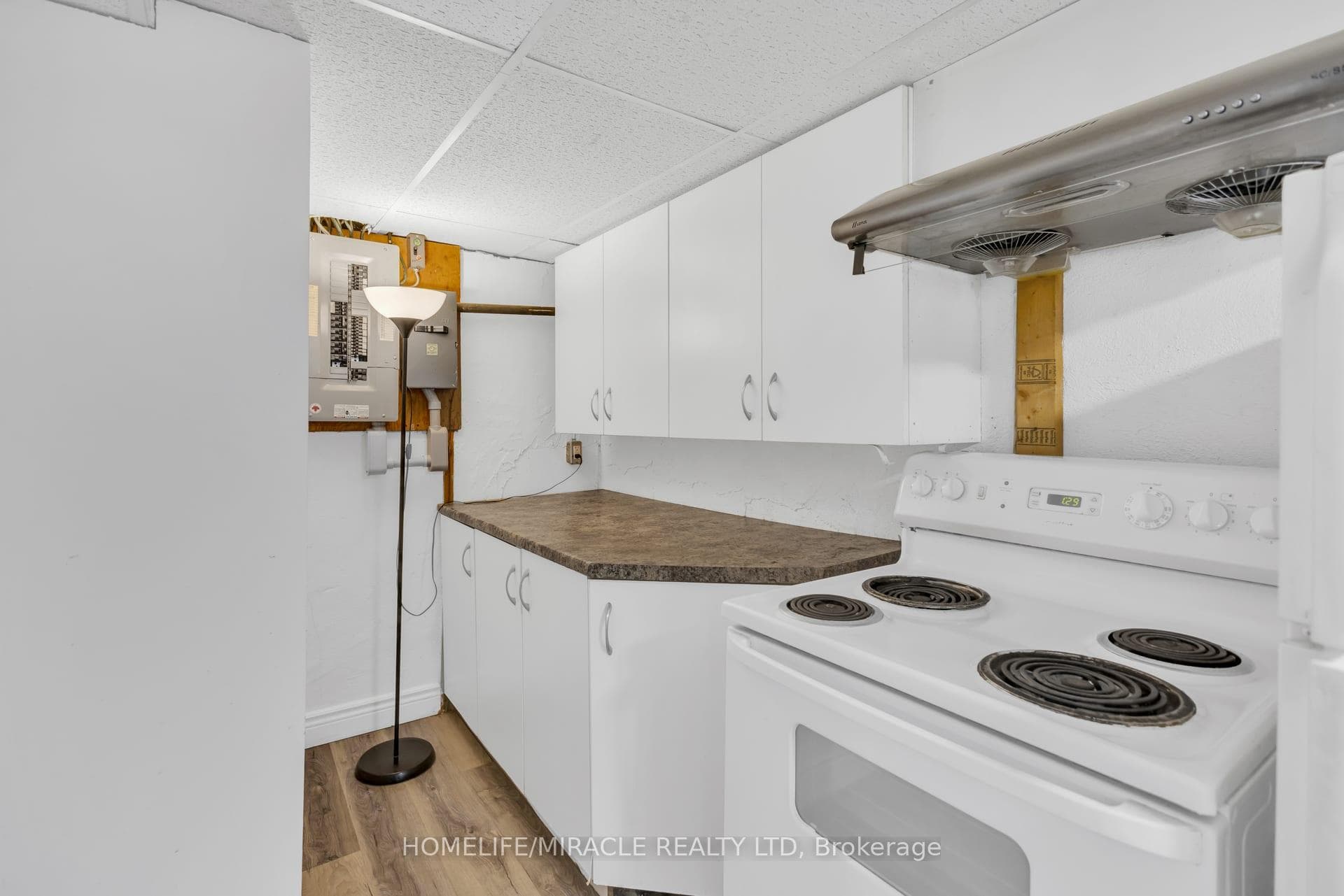 72 Massey Avenue photo 39