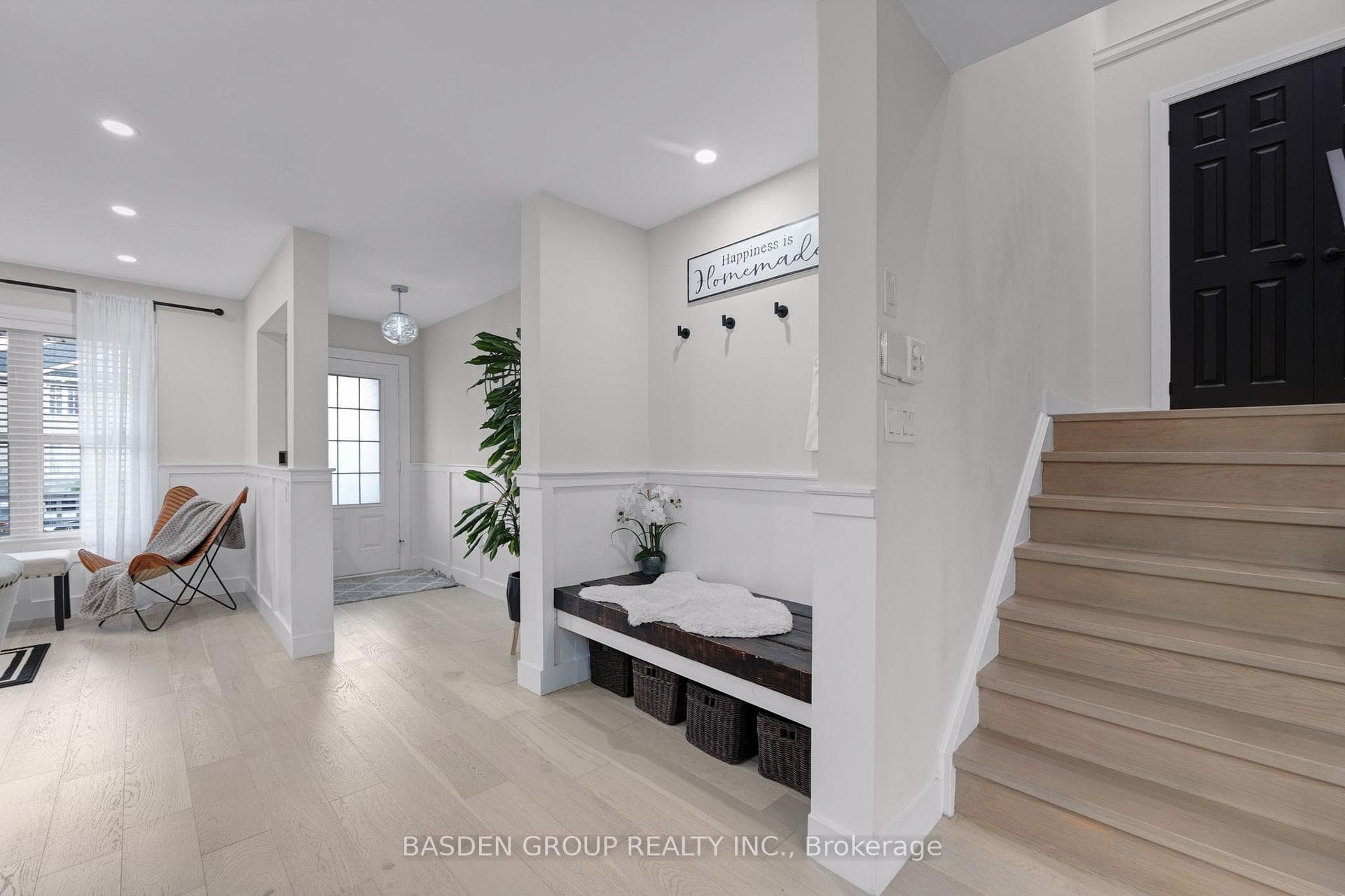 789 Miller Park Avenue photo 7