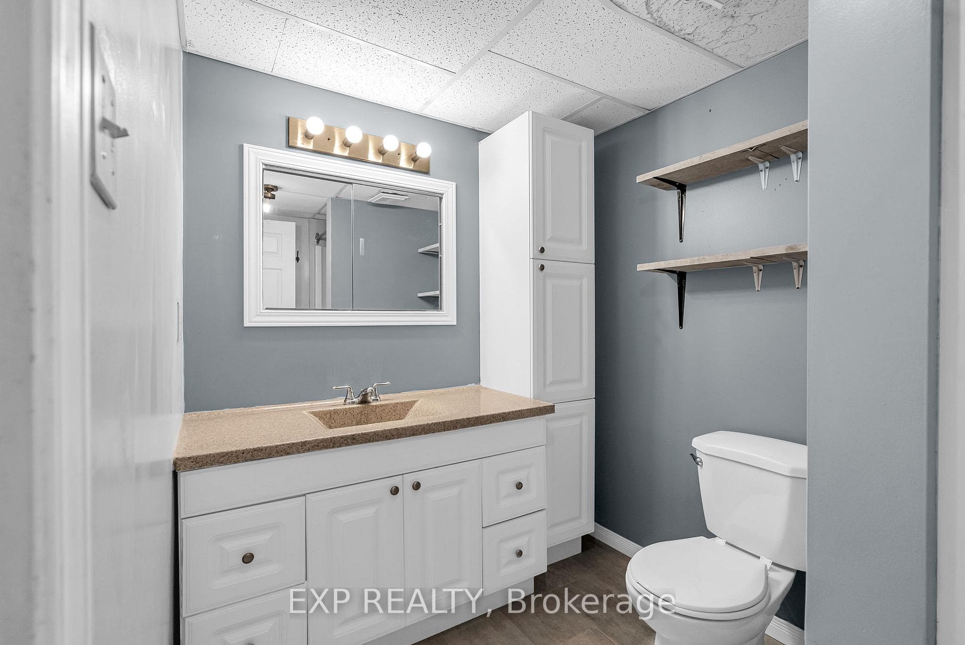 1820 Elgin Street photo 27