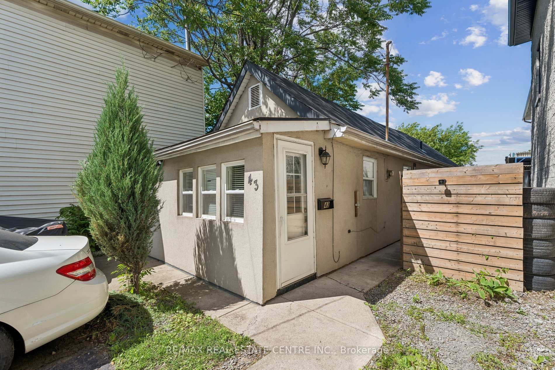 43 Whitfield Avenue photo 3