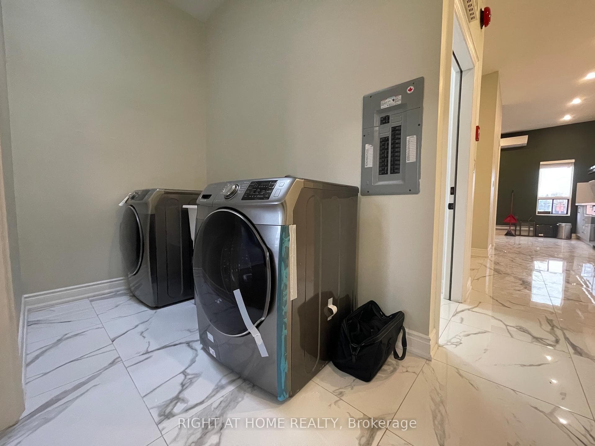 404 Spadina Avenue Unit 3rd Fl photo 10