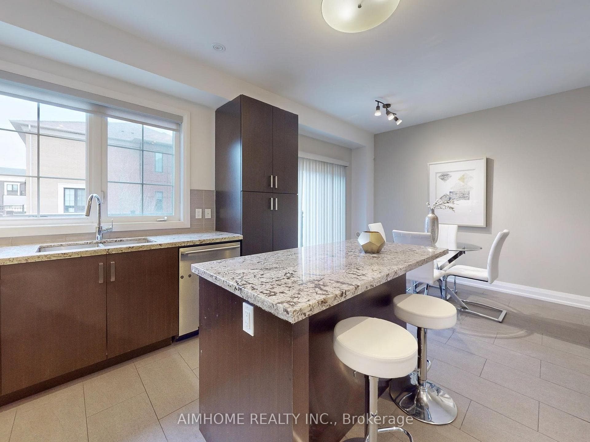 79 Village Parkway photo 19