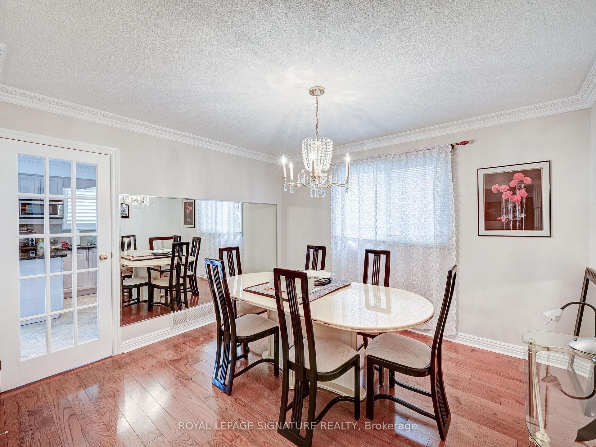 1101 Shagbark Crescent photo 6