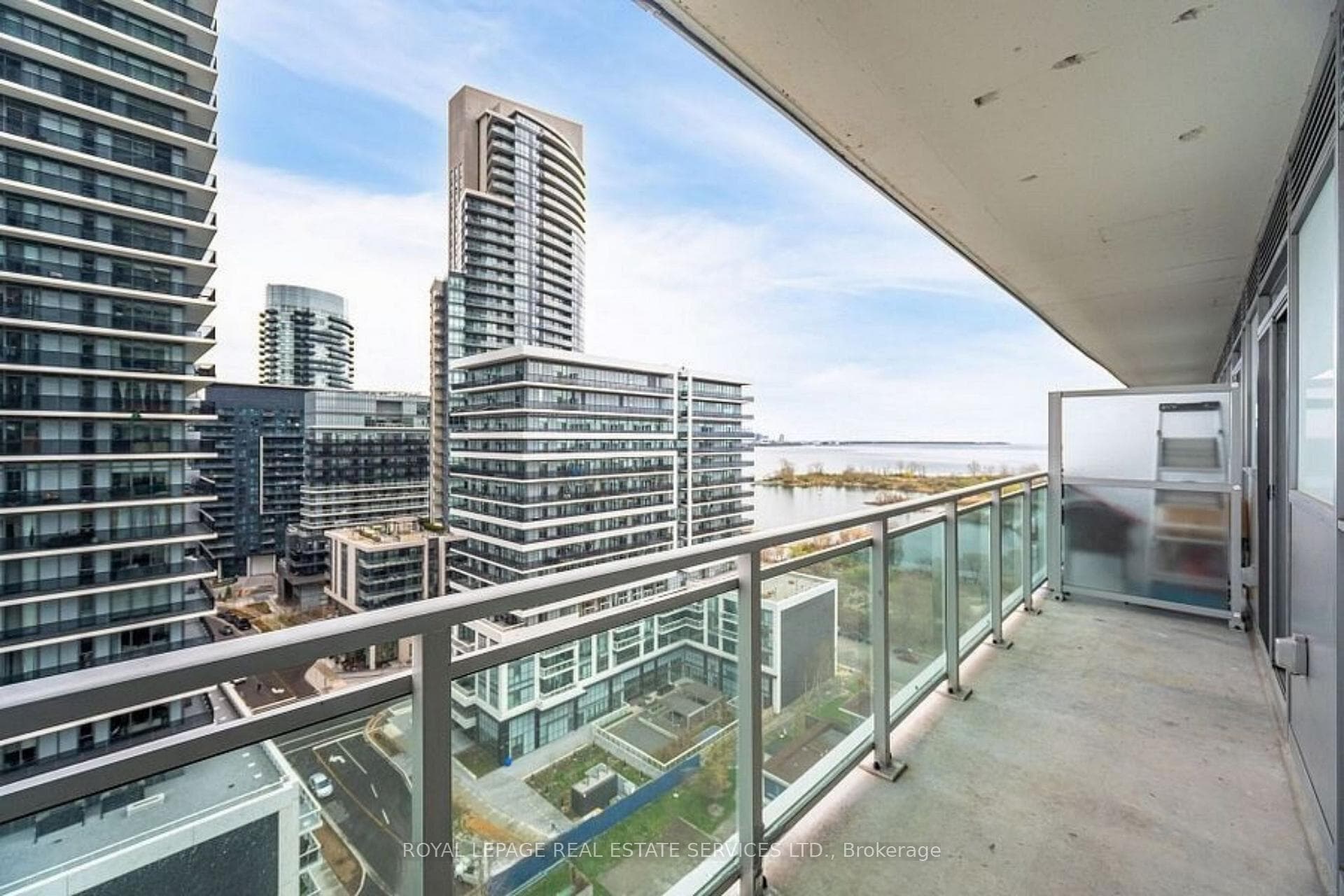 33 Shore Breeze Drive Unit 1307 photo 18