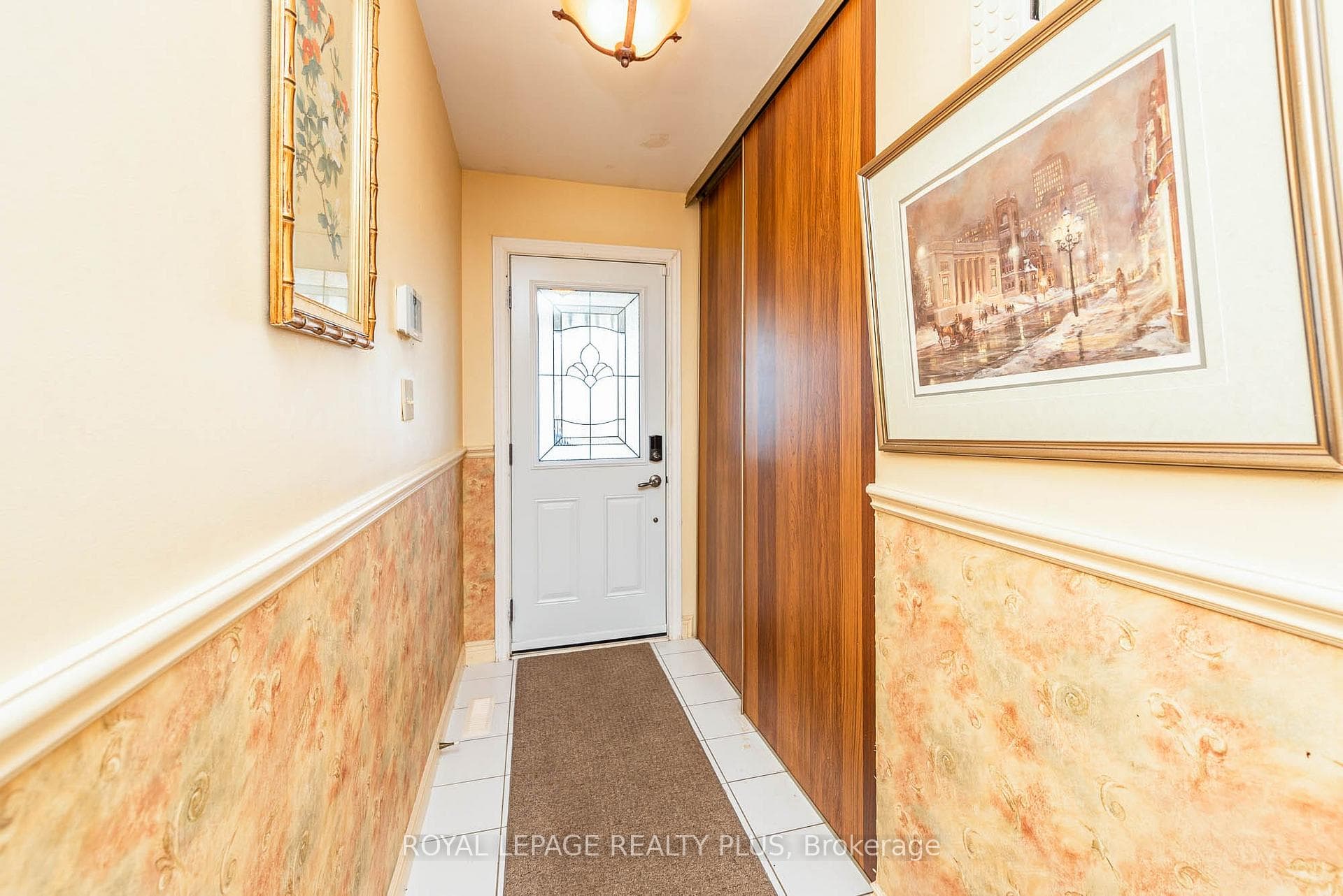 3383 Ash Row Crescent photo 4