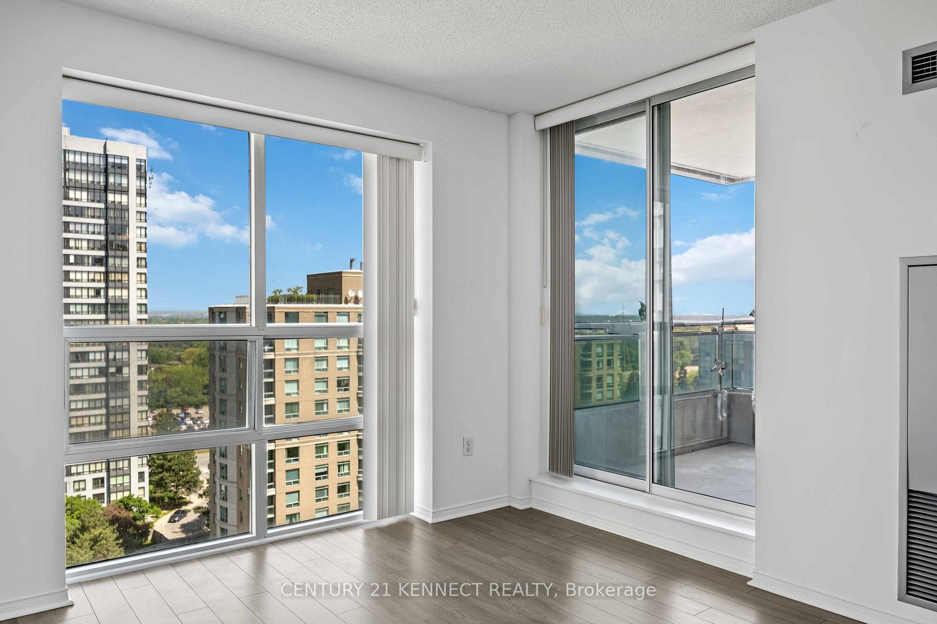3 Pemberton Avenue Unit 1506 photo 23