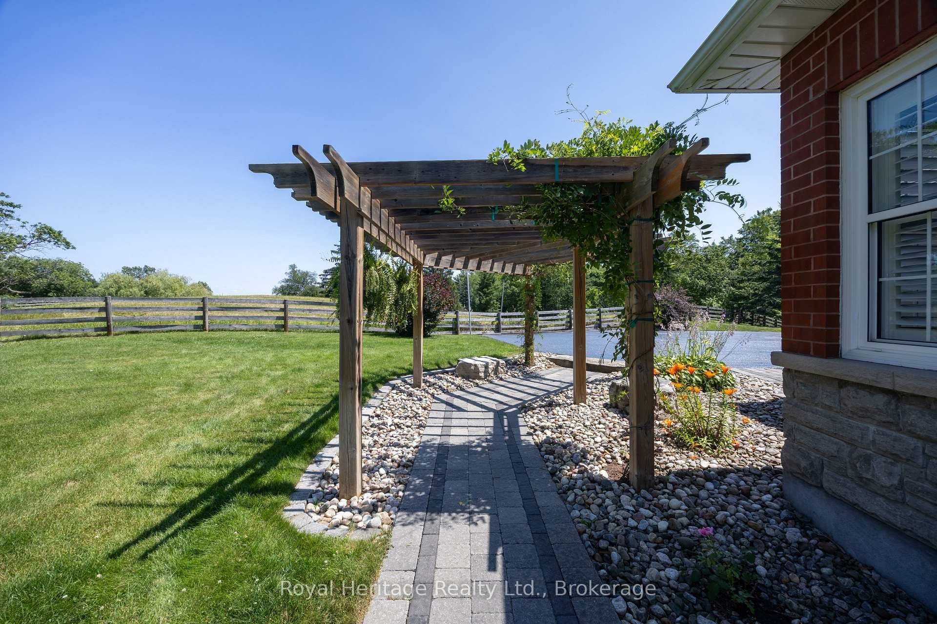 465 Chalk Lake Road photo 33