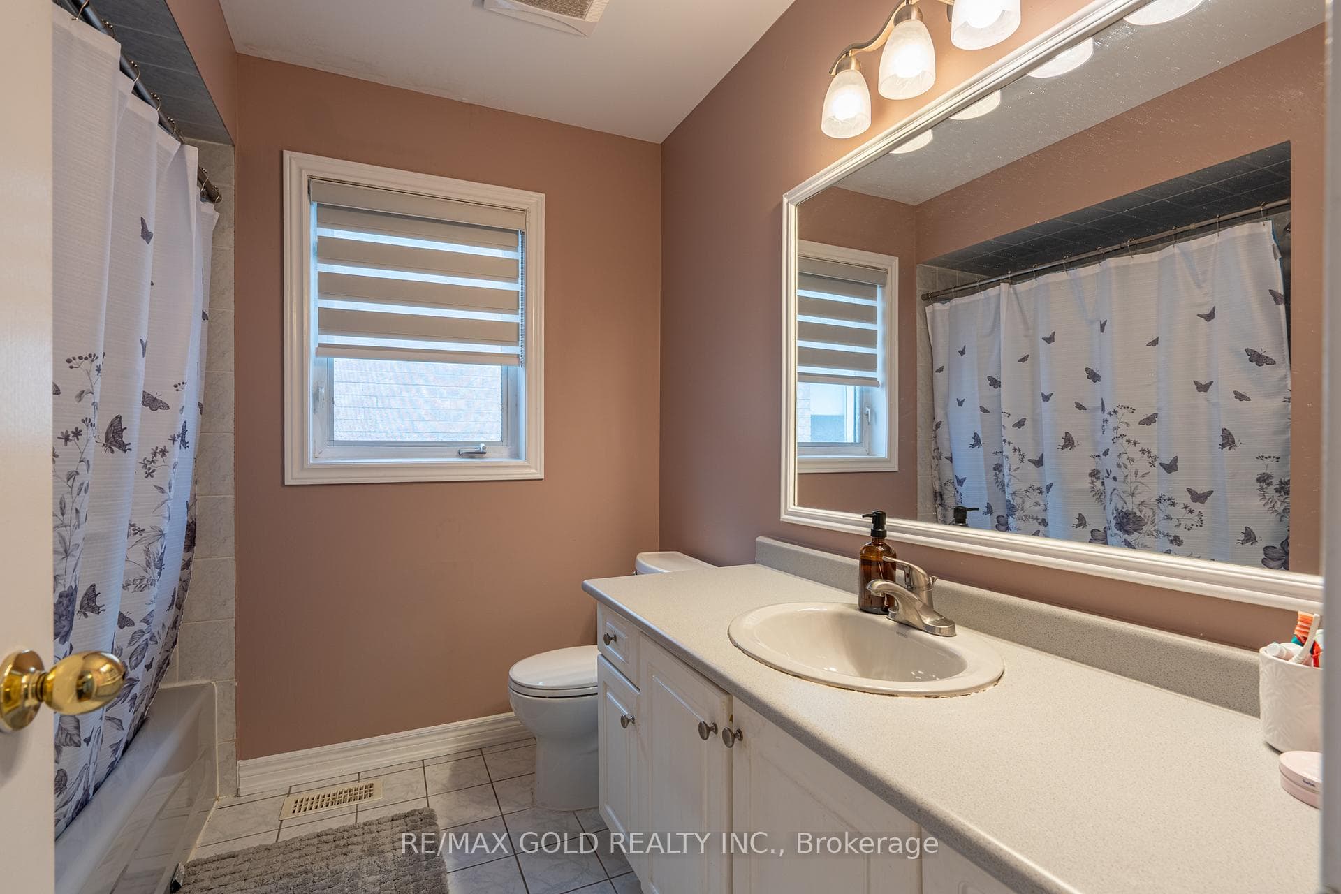 409 Fernforest Drive photo 25