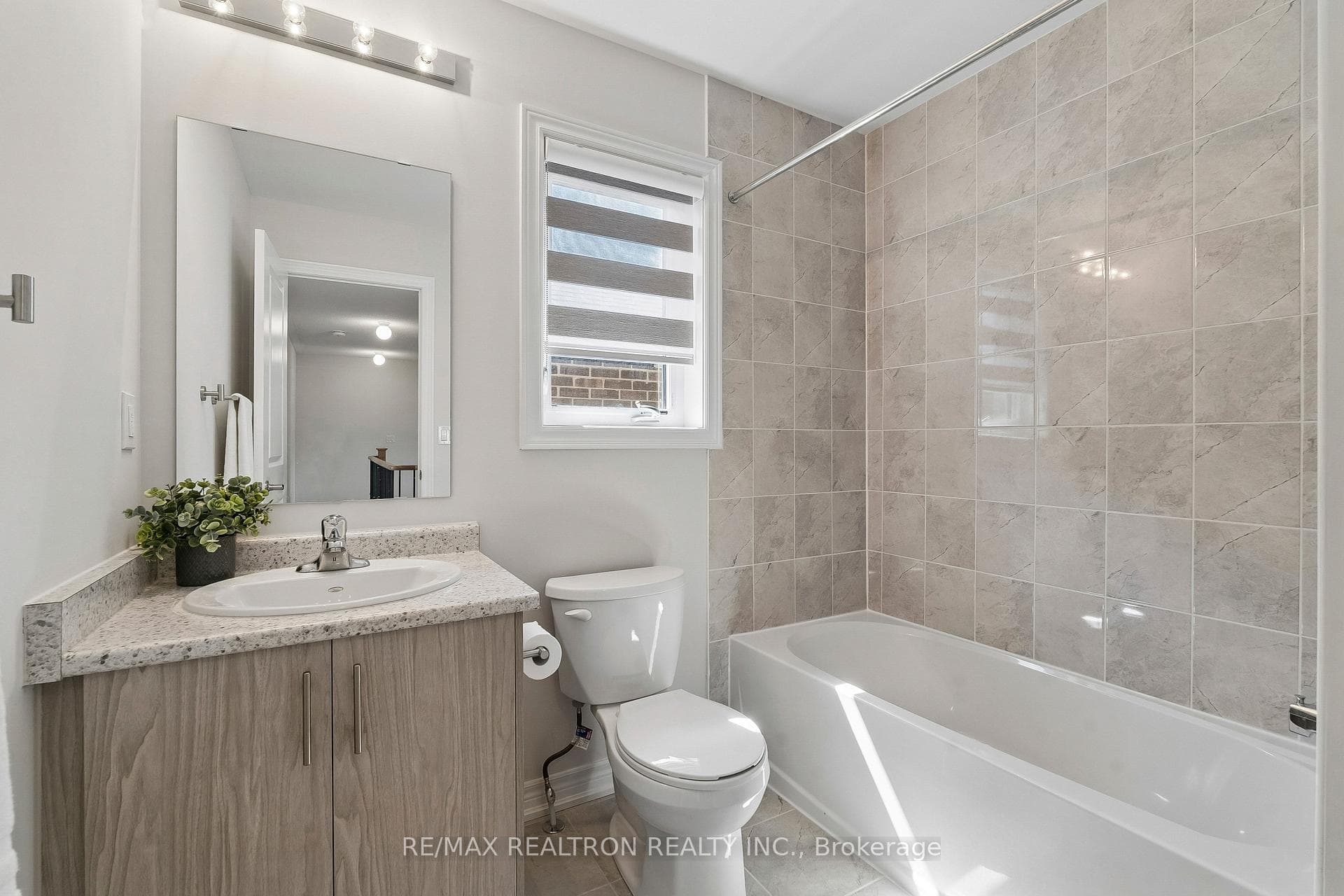 14 Sam Battaglia Cres Crescent photo 35