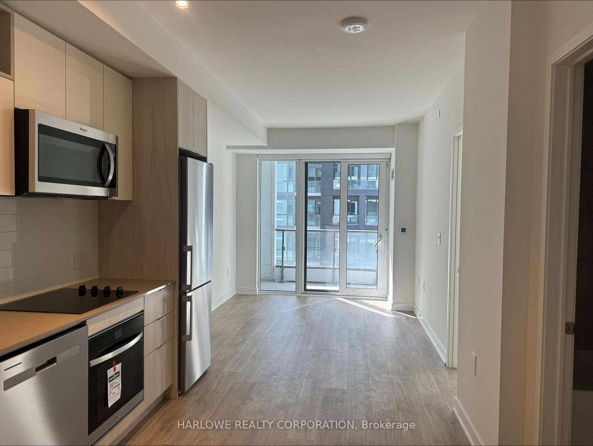 70 Princess Street Unit 1622 E photo 2