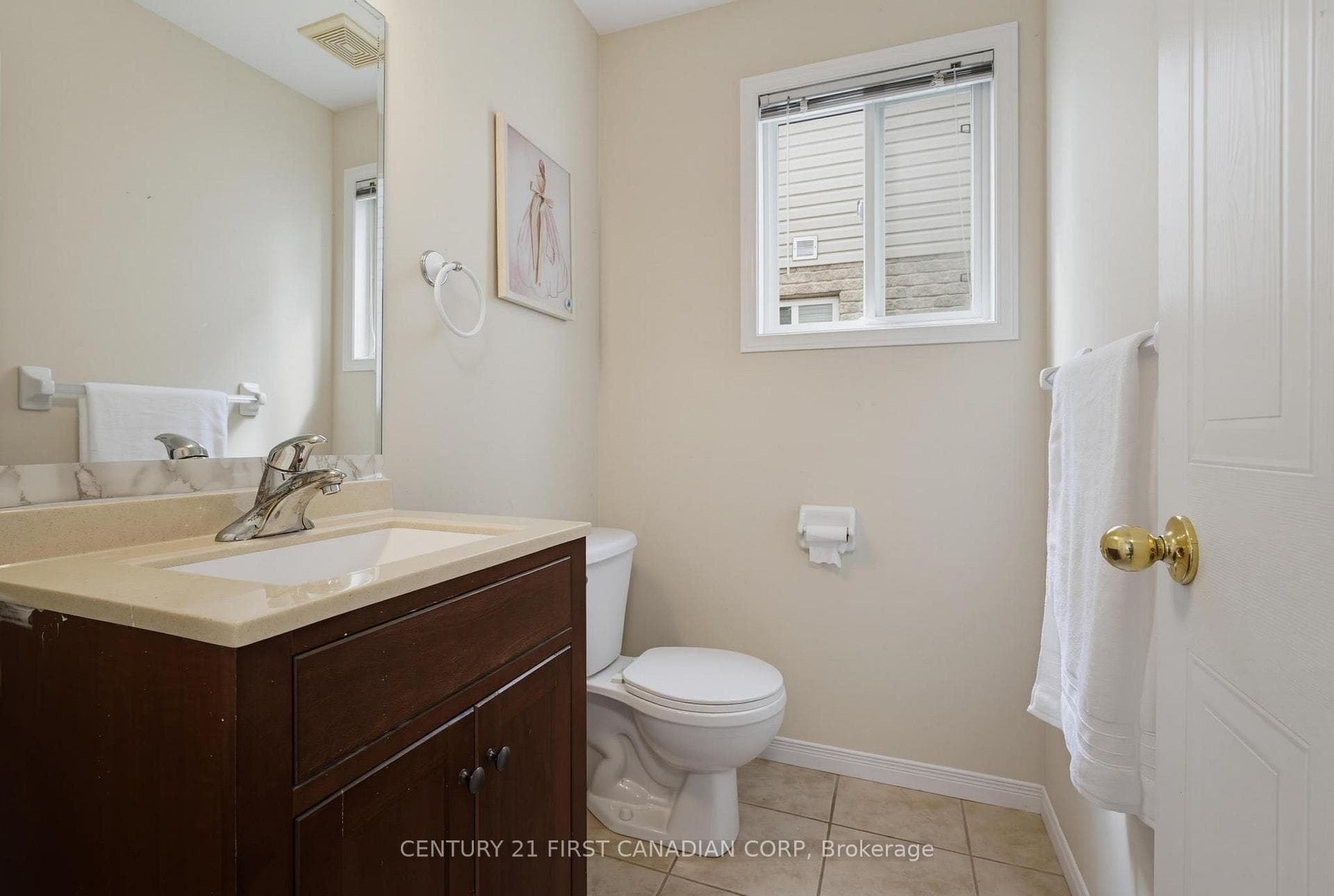 761 BLACKSMITH Street photo 16