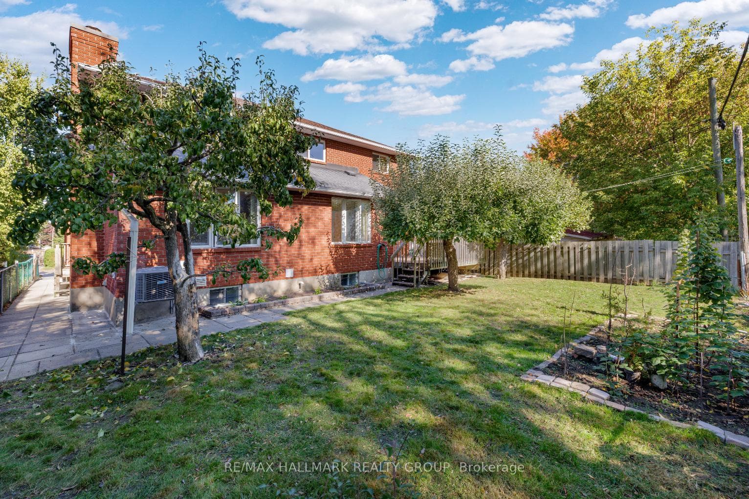 1396 Larose Avenue photo 33
