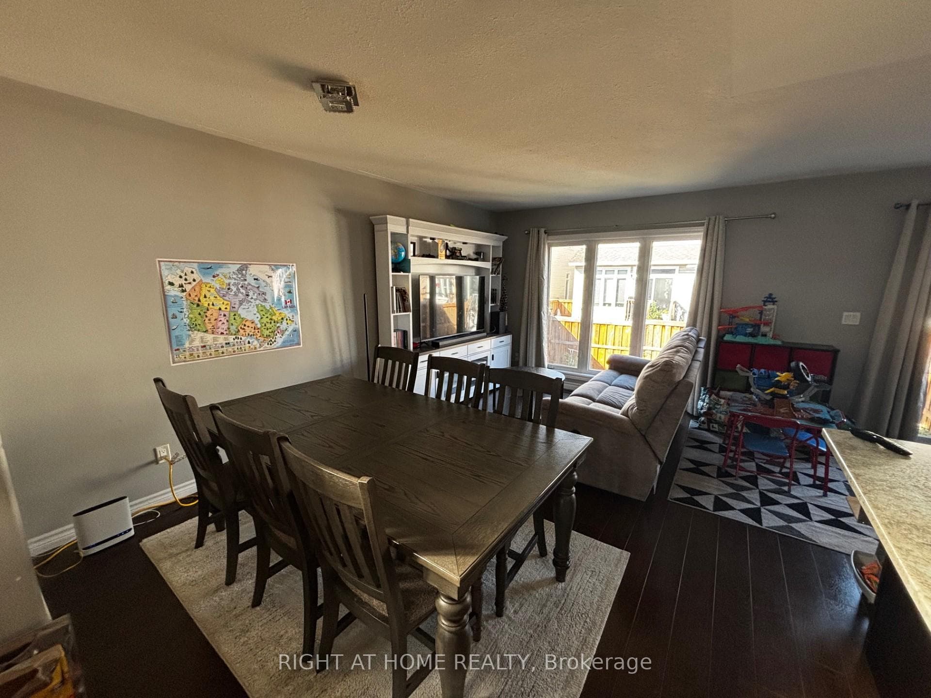 1427 Monarch Drive photo 3