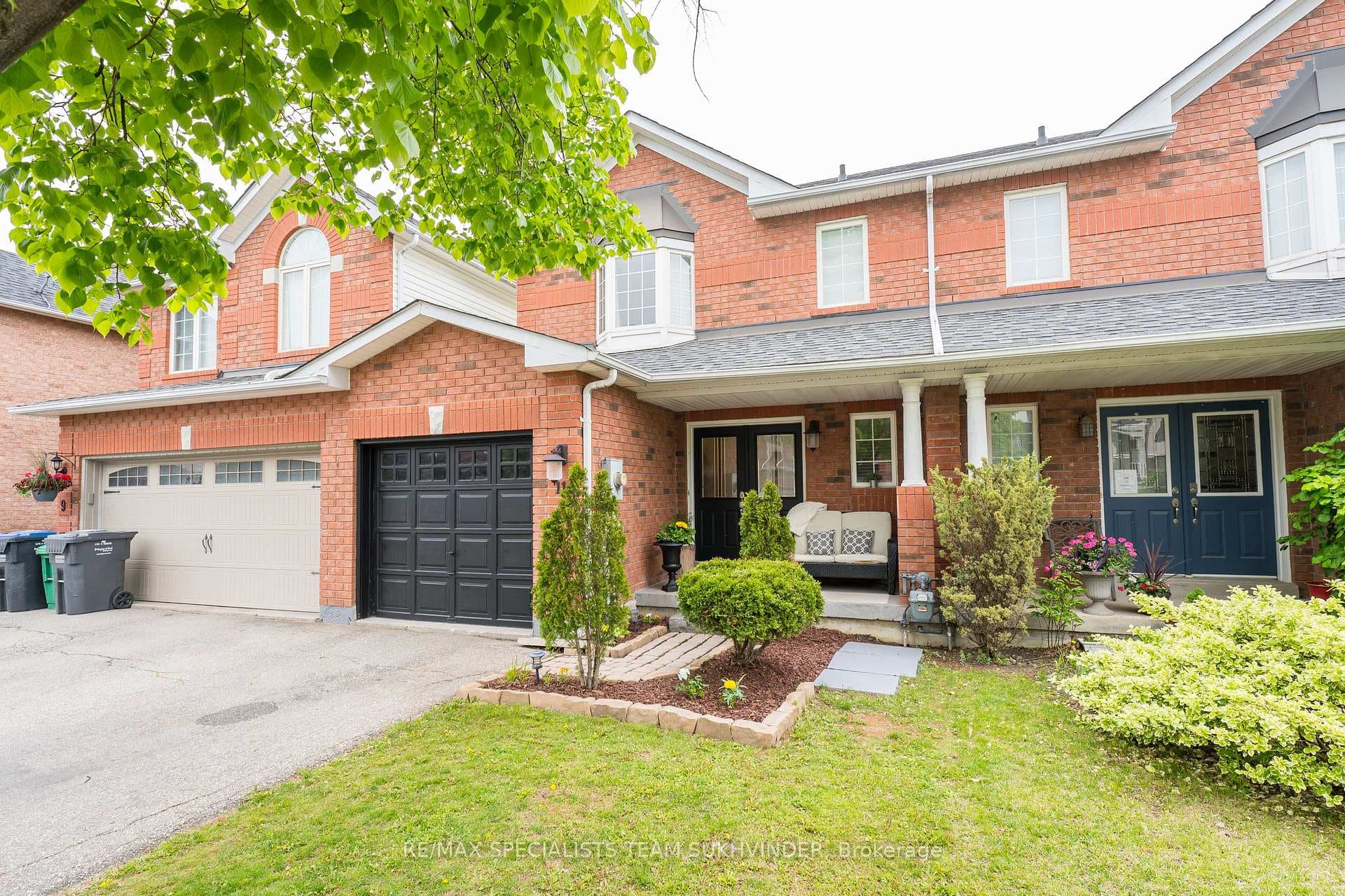 11 Queensland Crescent photo 2