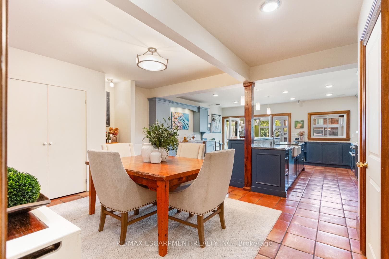 19 Jackson Avenue photo 8