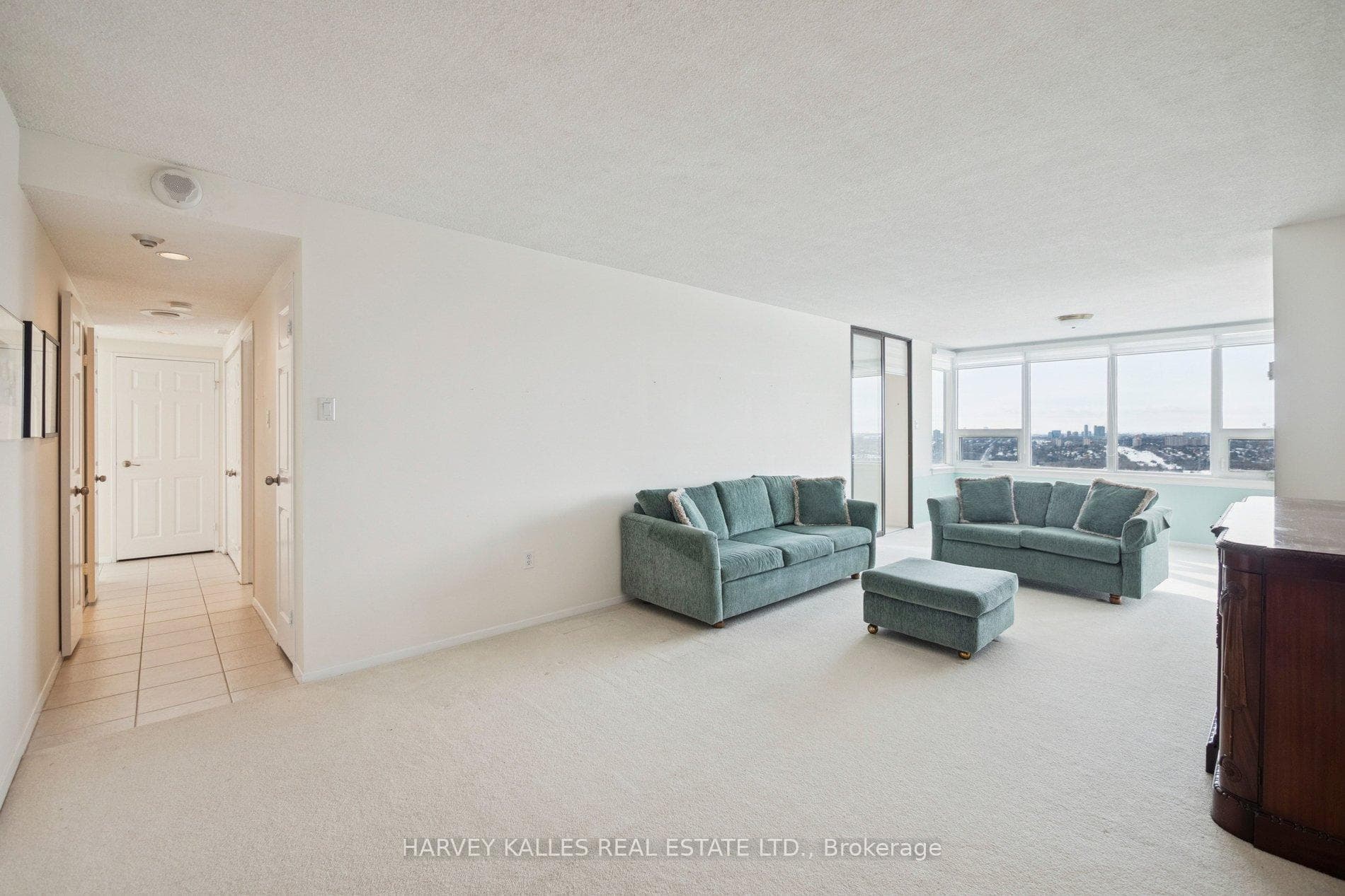 55 Skymark Drive Unit 2403 photo 13