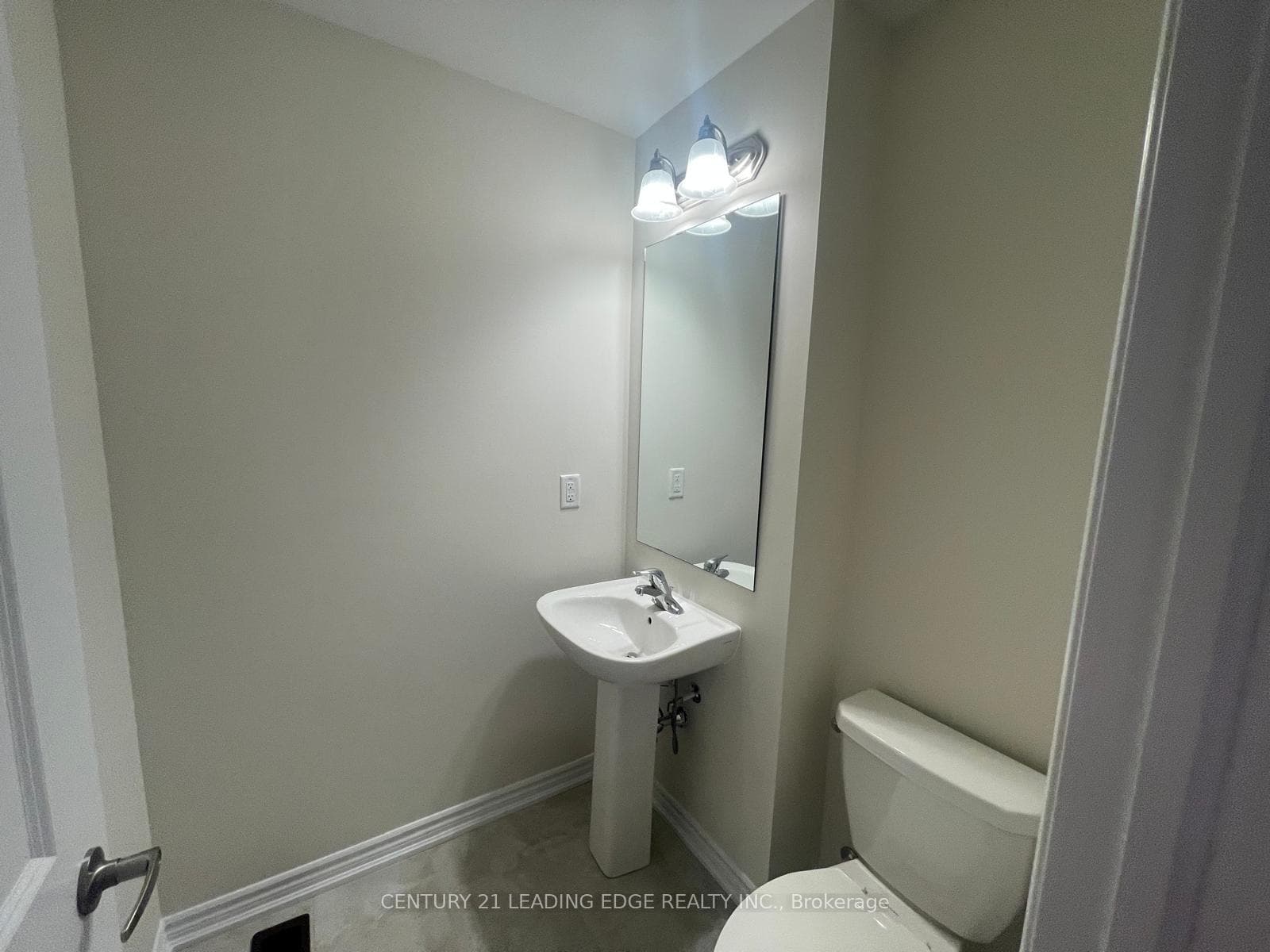 2074 Fairmont Common N/A photo 17
