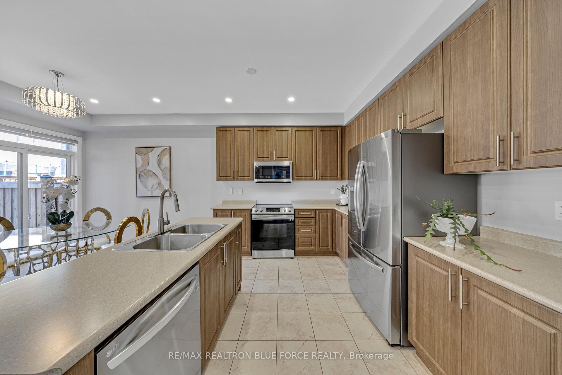 1231 Graham Clapp Avenue photo 8