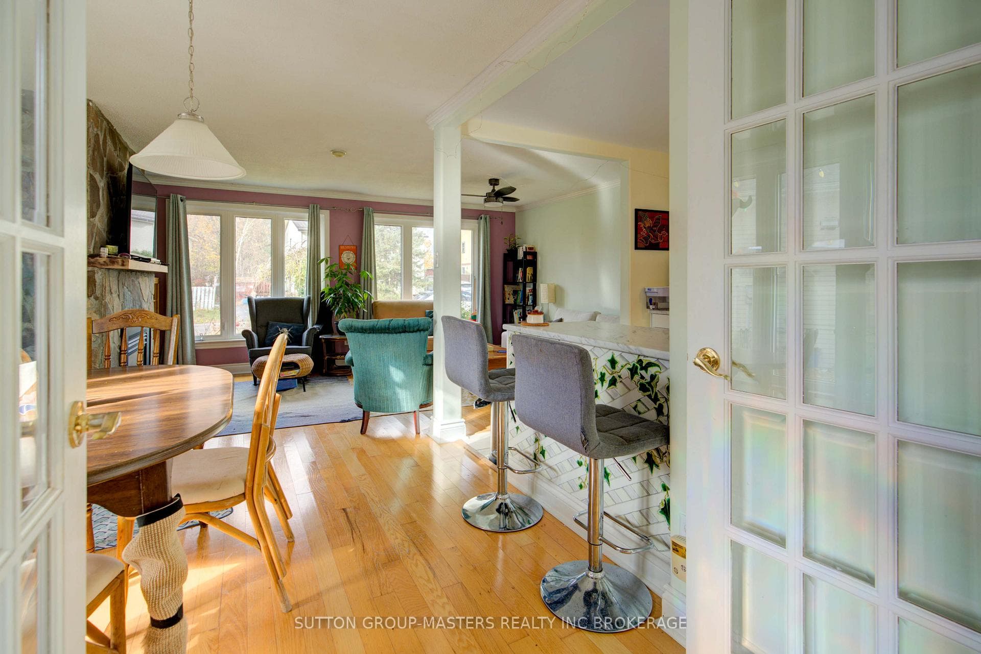 1097 Pinewood Place photo 8