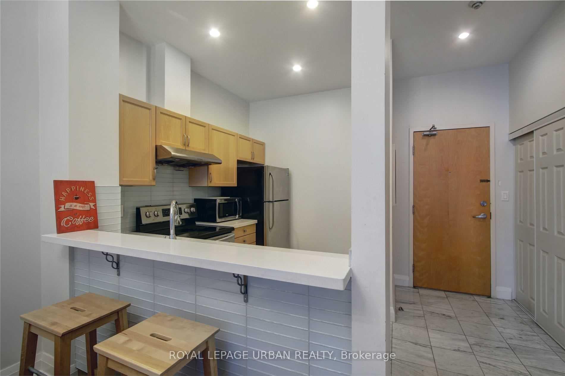 8 Wellesley Street Unit 803 photo 7