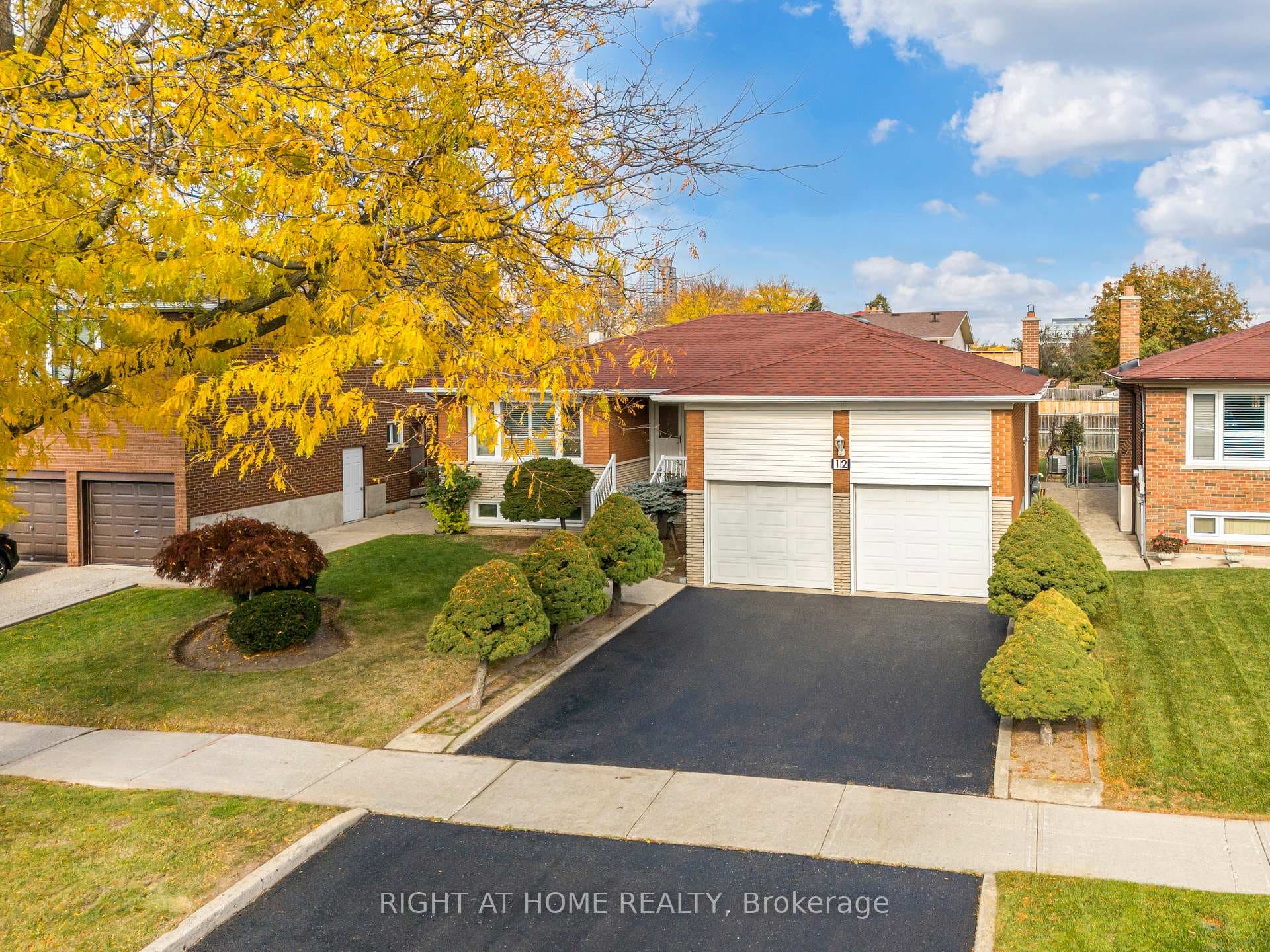 12 Scarden Avenue photo 2